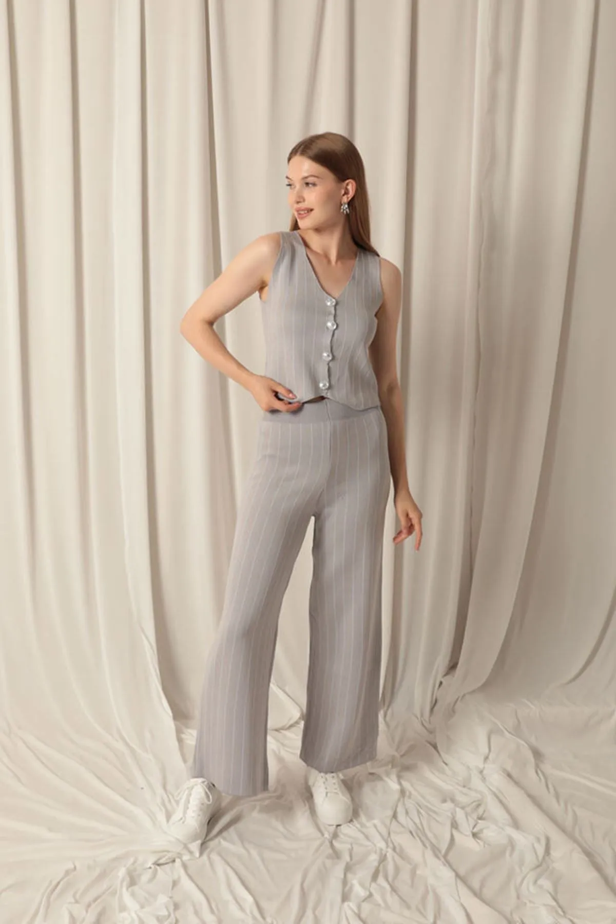 KKT Gray Women's Suit with Knitted Fabric Vest - Durham