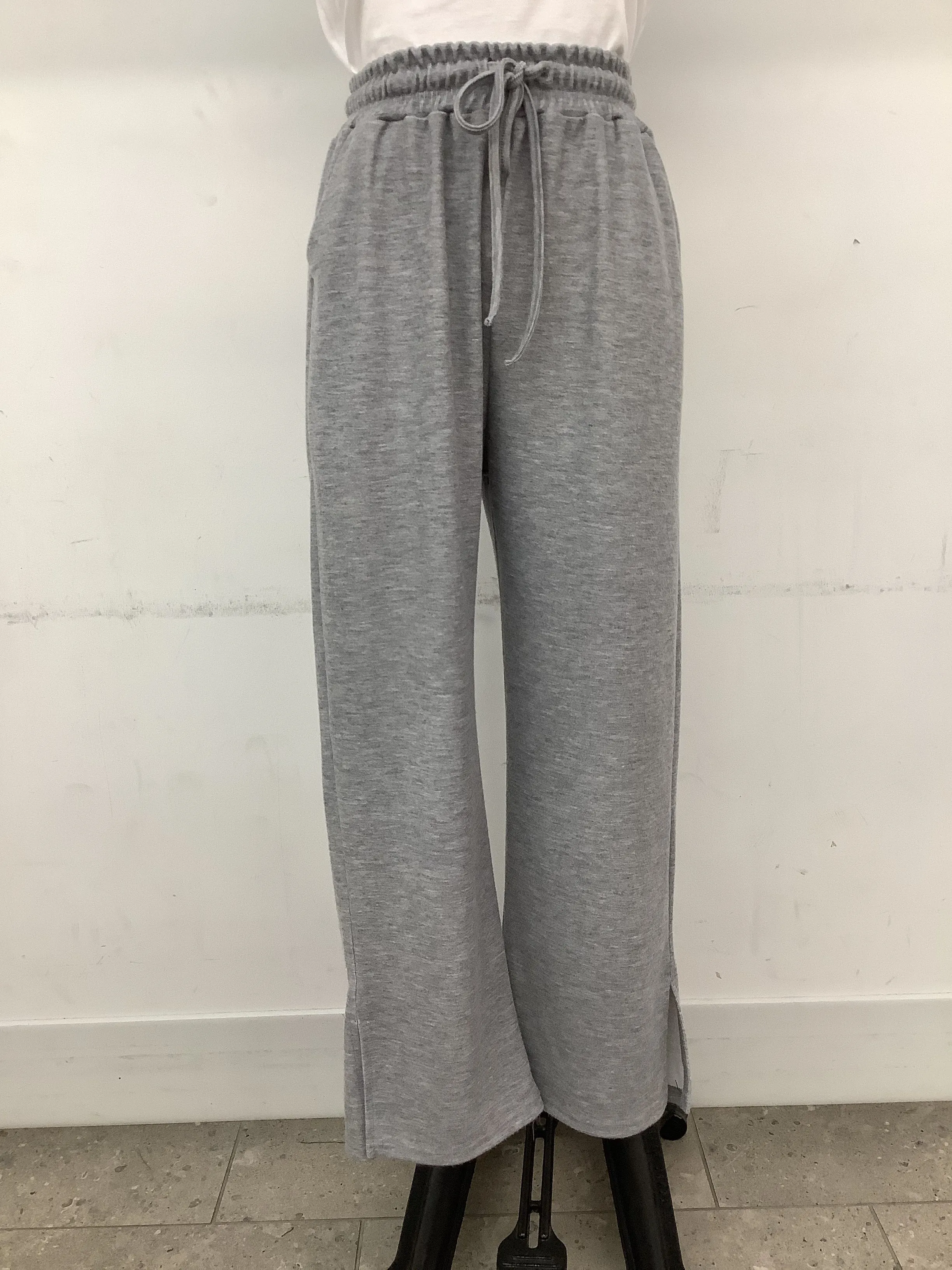 SIDE SLIT PANTS